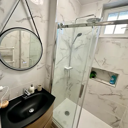 Moderne Entier Paris-le Bourget Et Cdg Апартаменты